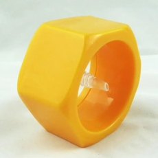 004